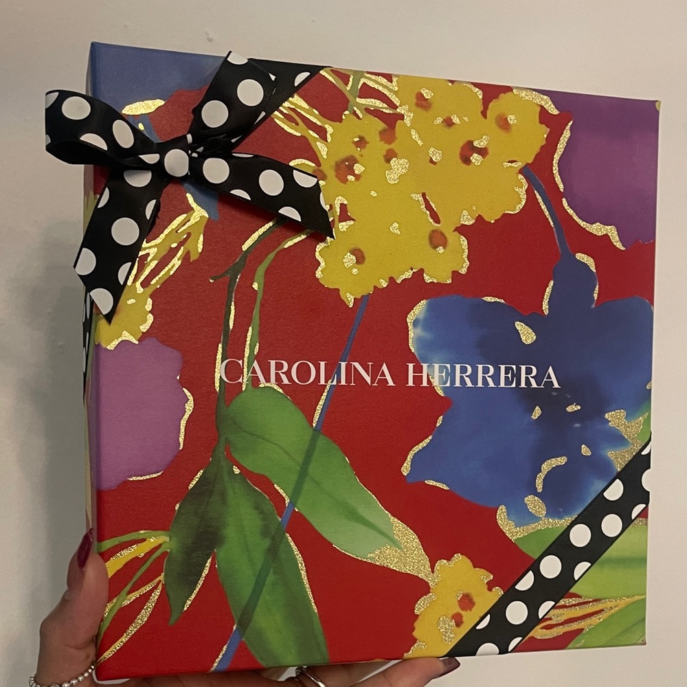 Good Girl blush 1.7 onzas  gift set Carolina Herrera